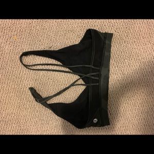 Lululemon camo sports bra